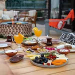 Ajlan Cunda Szálloda Ayvalı