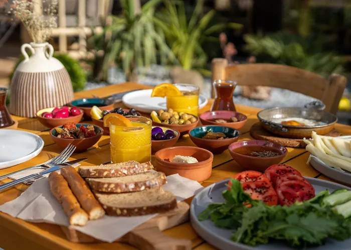 Hotel Ajlan Cunda 2*